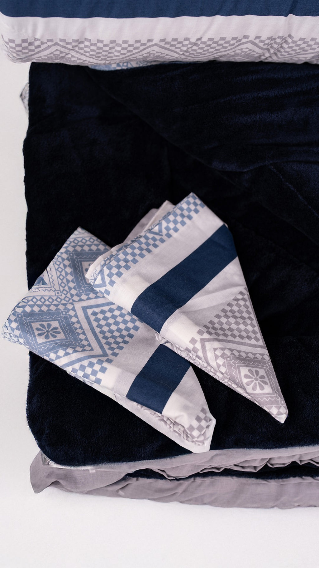 Printed Navy Bed Duvet