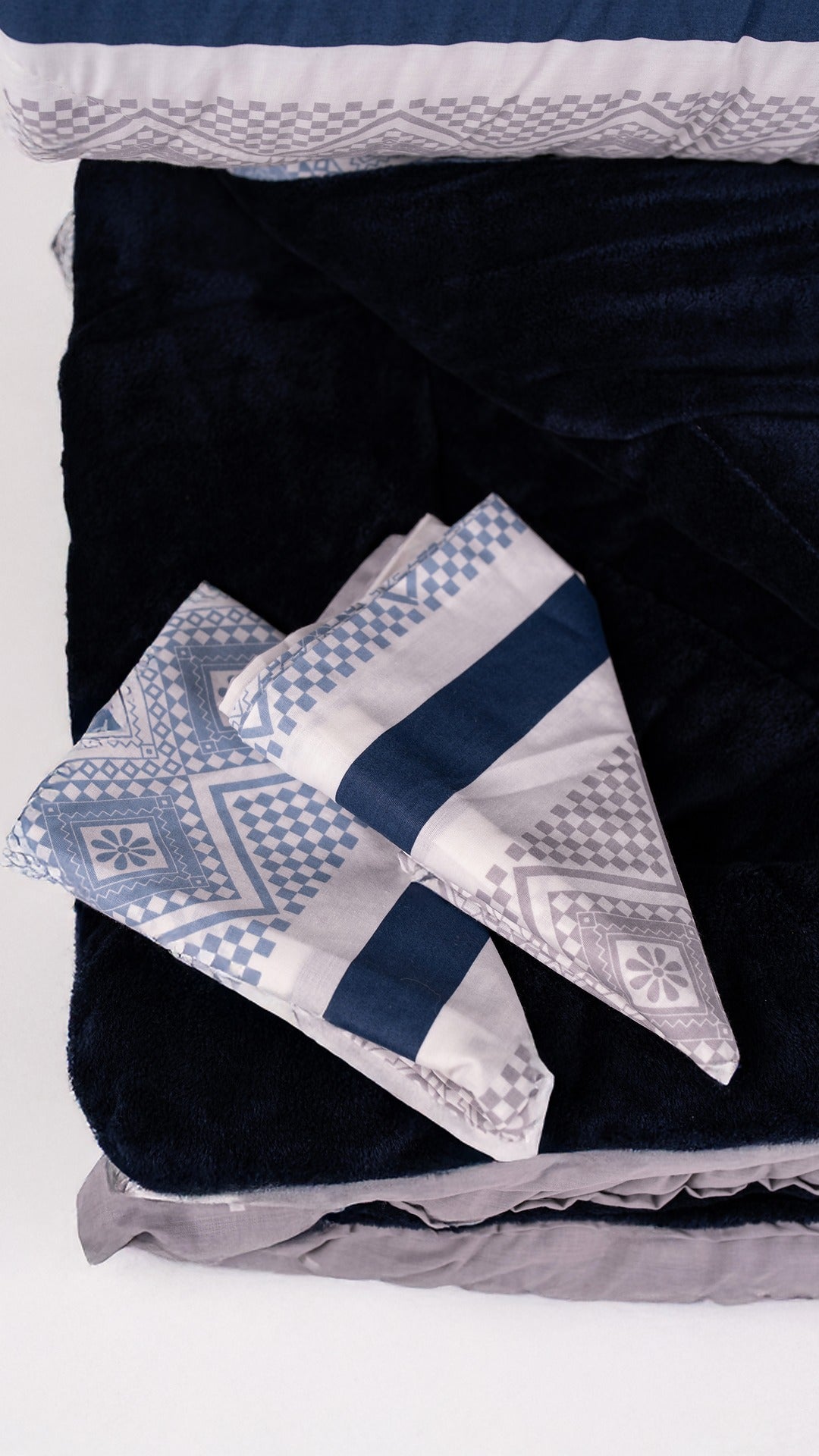 Printed Navy Bed Duvet
