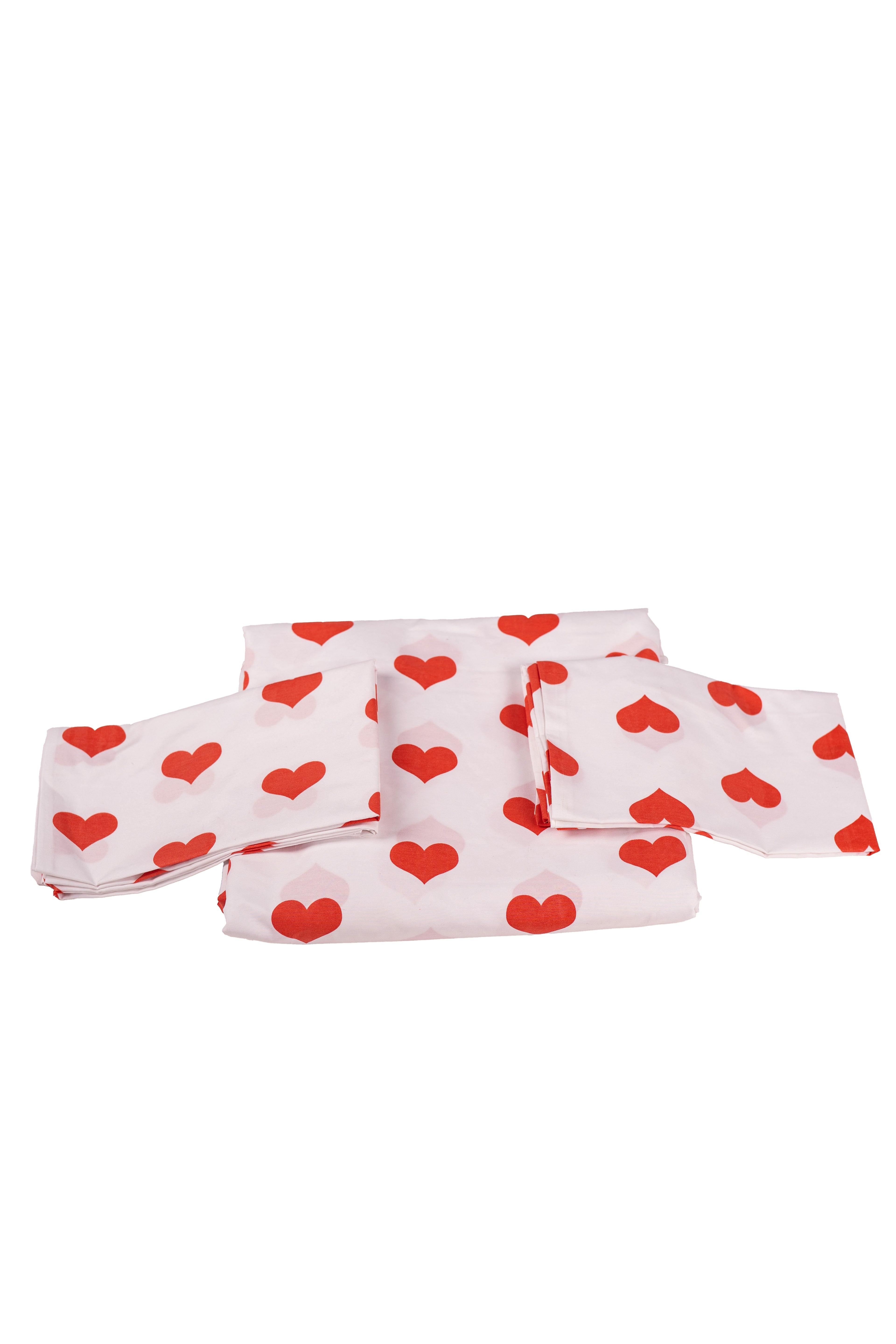 Red heart bed cover with 2 pillow cases.