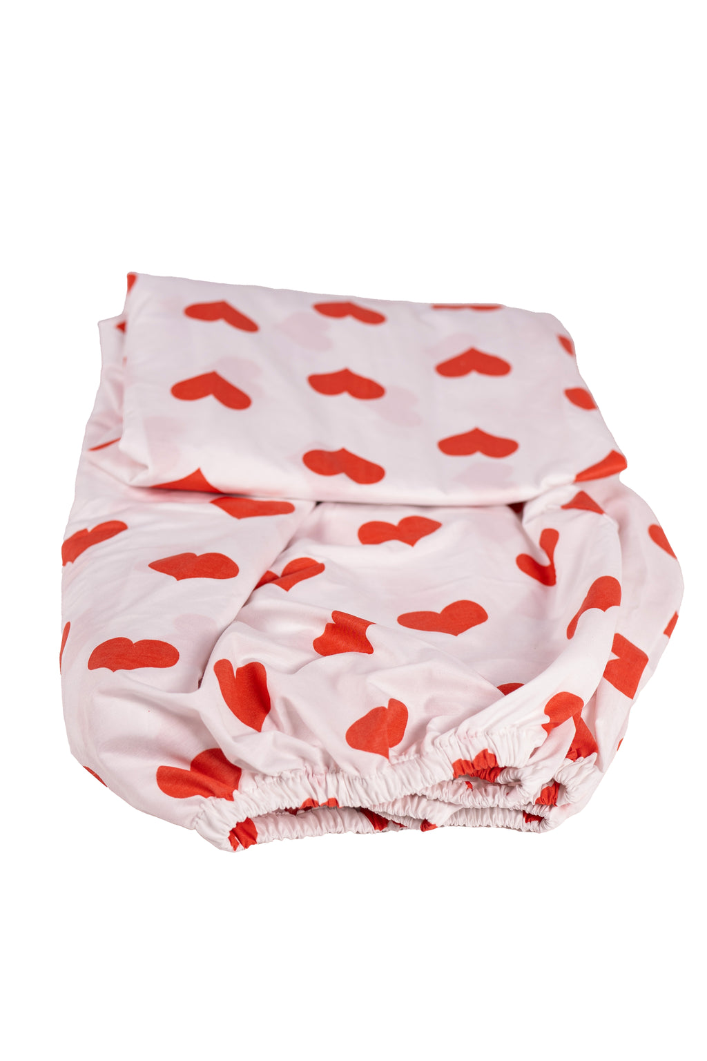Red Heart Bedsheets with 2 pillow cases.
