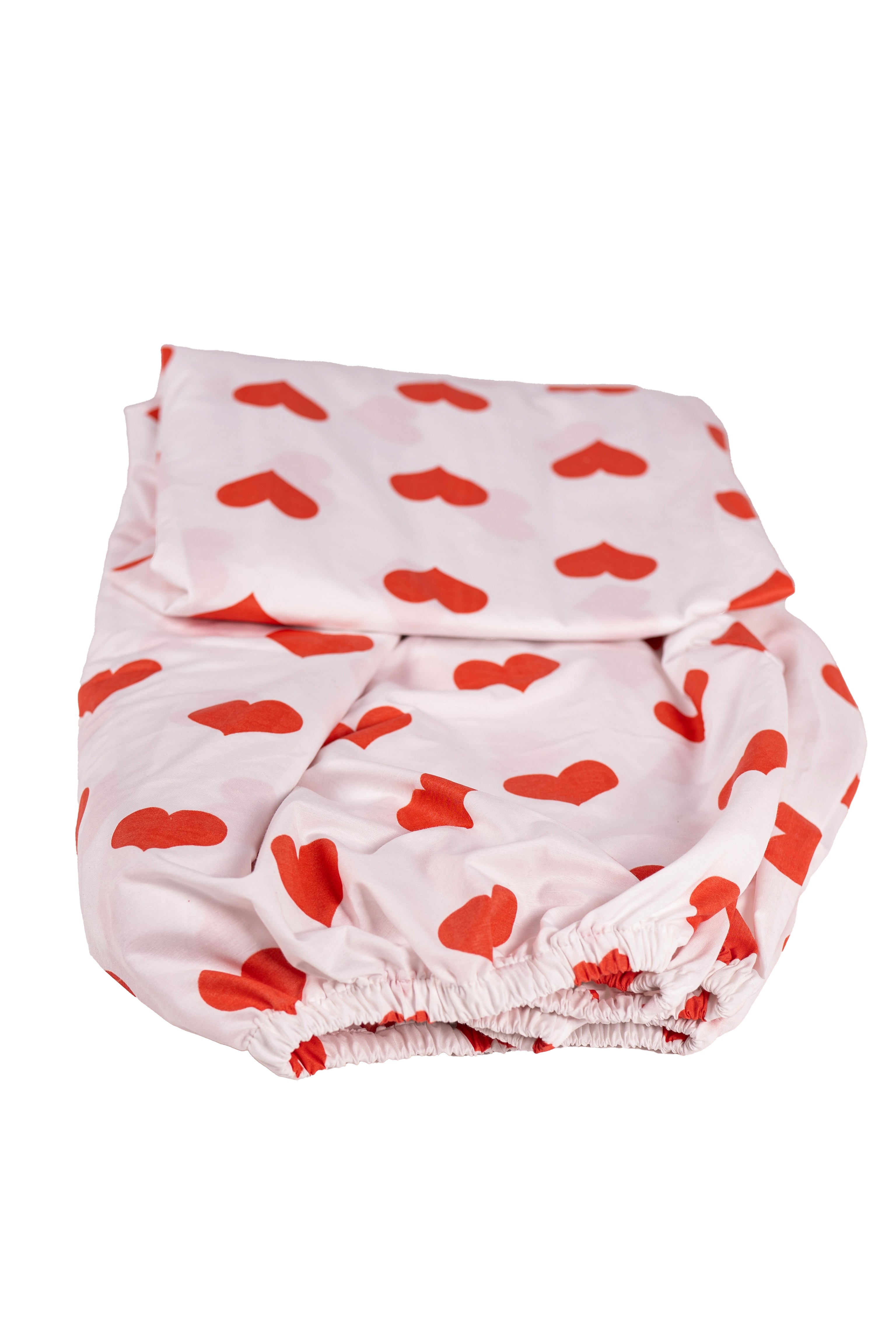 Red Heart Bedsheets with 2 pillow cases.