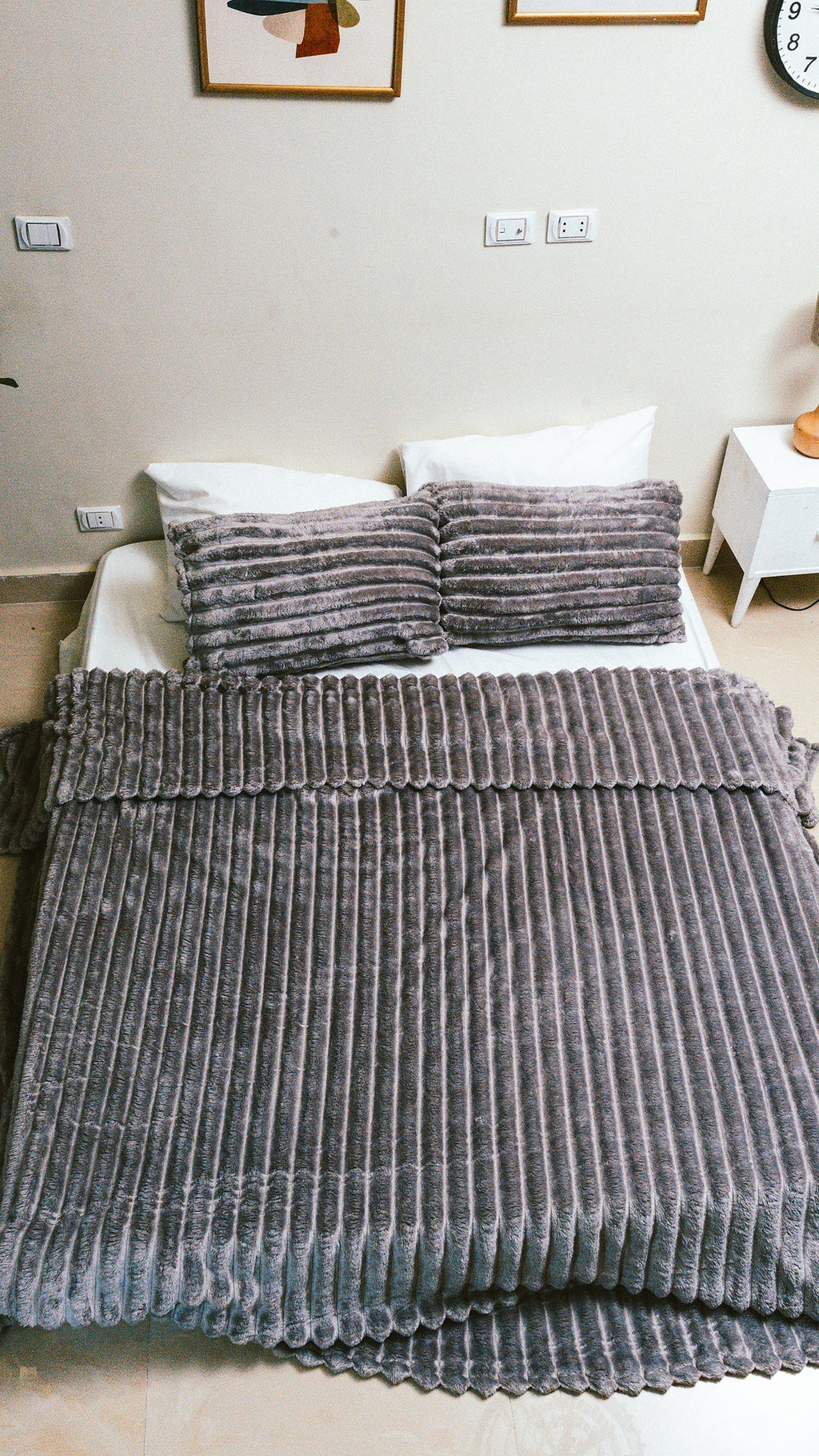 Ribbed Black Blanket